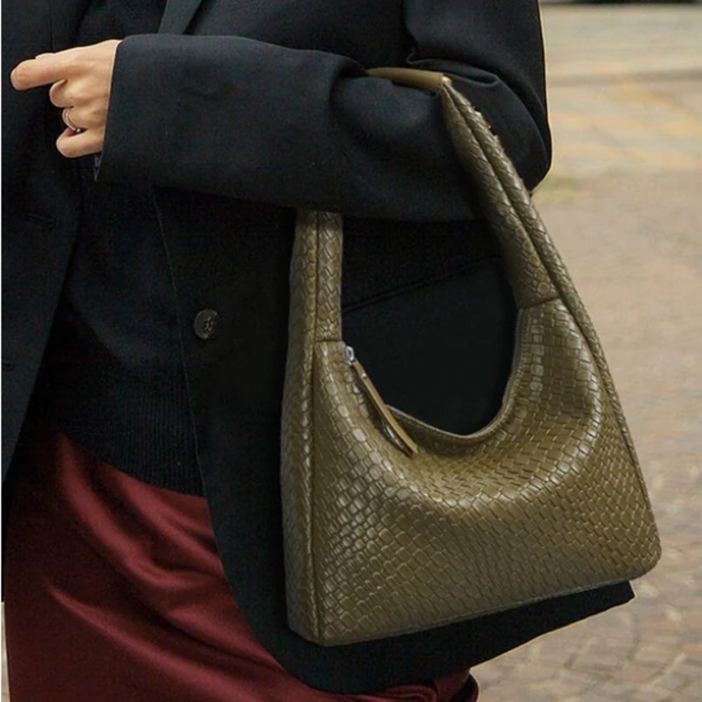 Bostanten KWELI Croc Structured Curved Hobo Handbag Olive Green